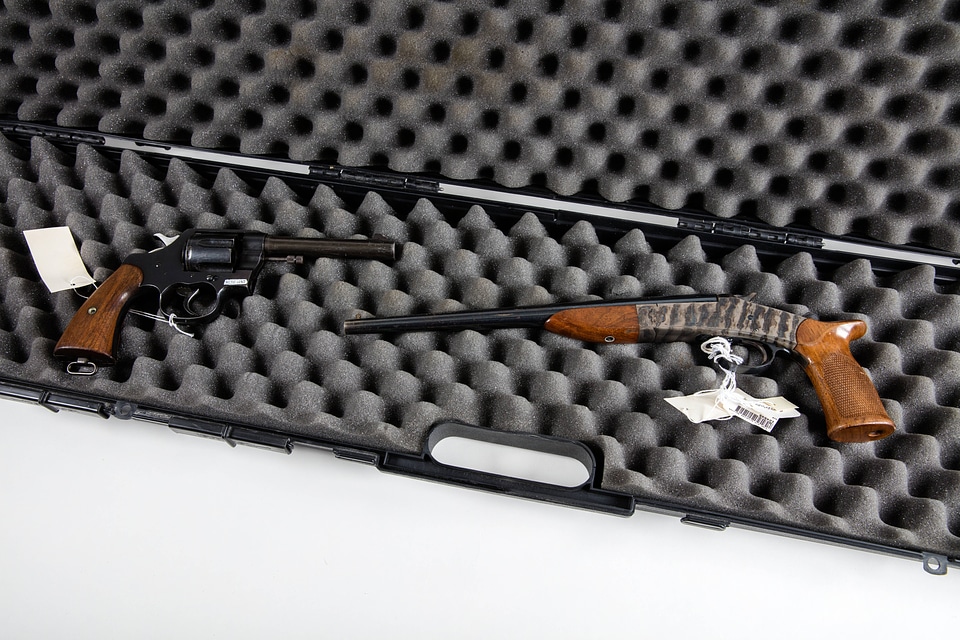 Heavy artillery handgun