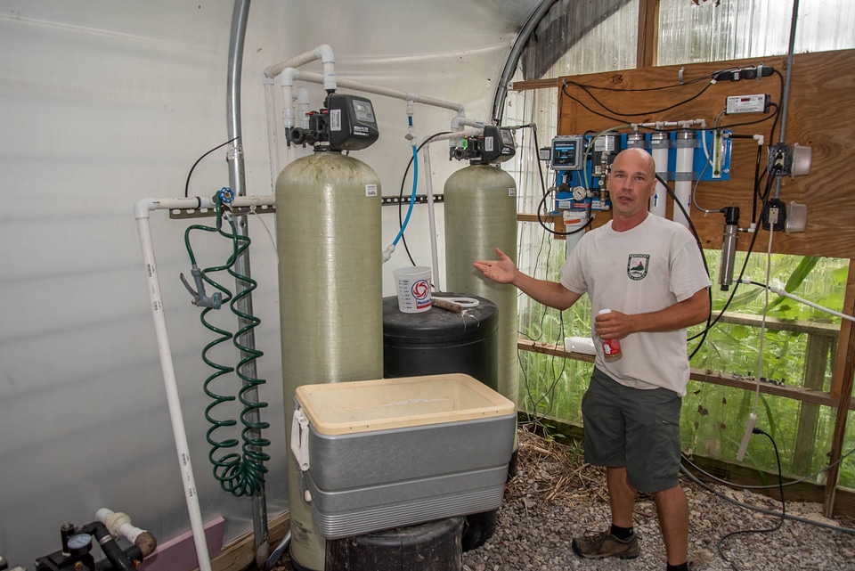 Reverse osmosis water treatment system