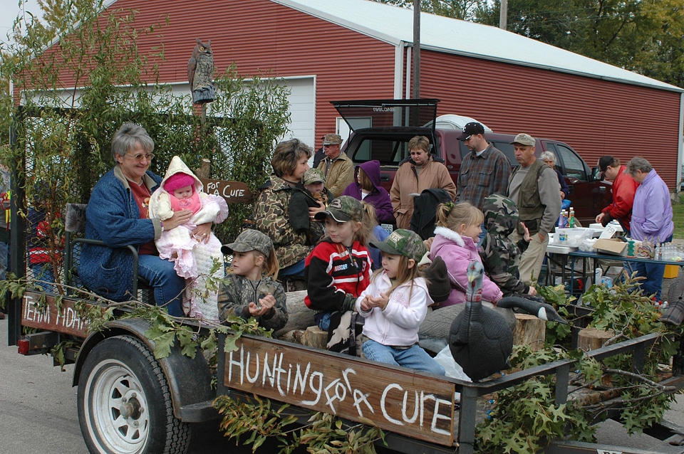 Hunting for a Cure parade float