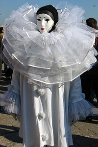 Mask italy disguise