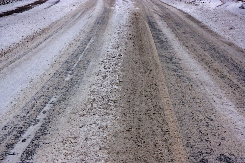 Winter road road salt