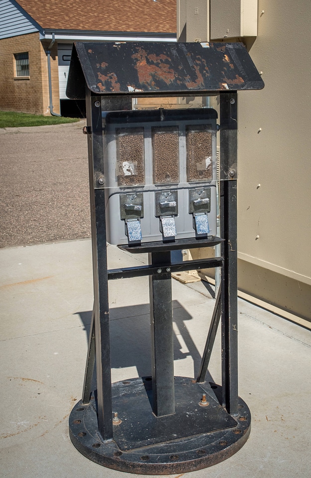 Fish-food vending machine at Gavins Point National Fish Hatchery