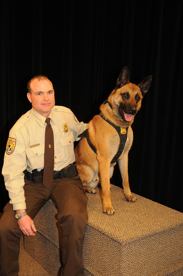K-9 Officer with his partner