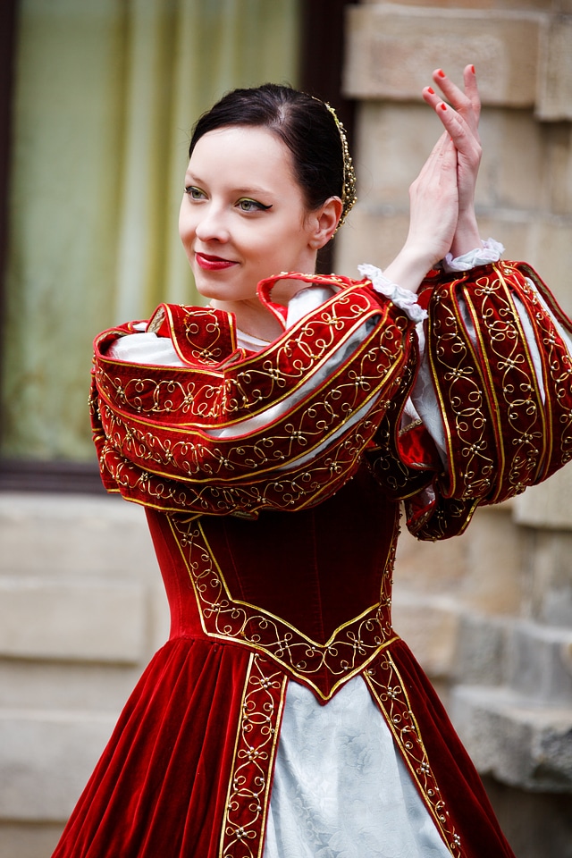 Dancer girl costume