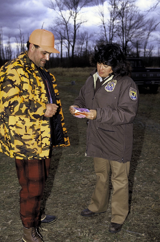 FWS Law Enforcement Checks Hunting License