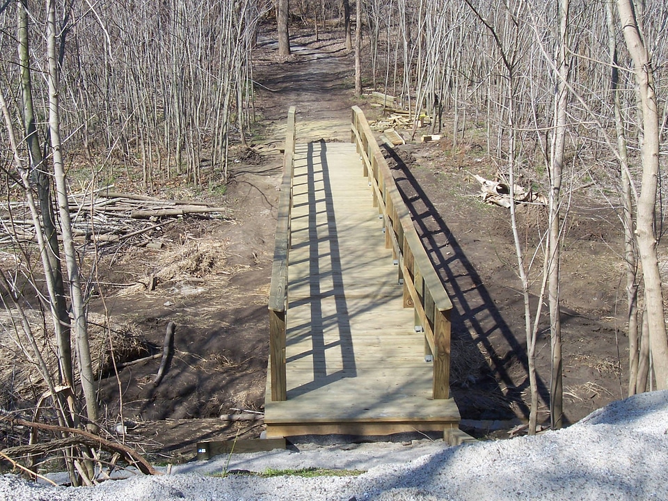 Newly constructed Jameson Island Unit foot bridge