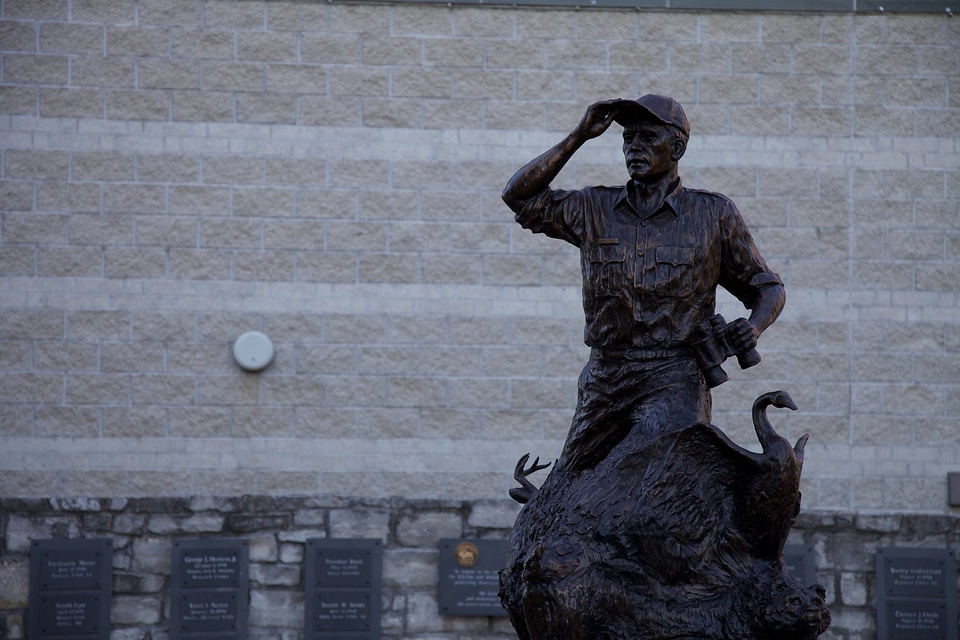 Memorial statue at National Conservation Training Center-2