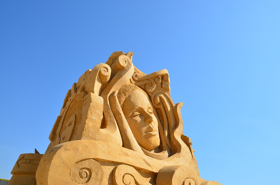 Statue design figure