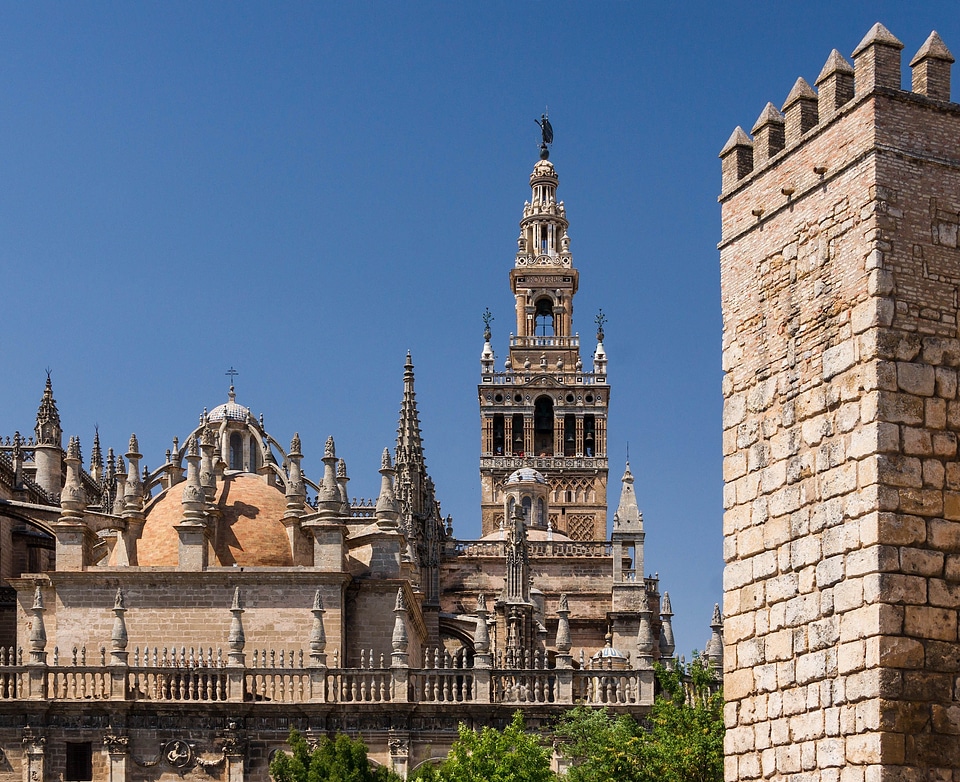 Cathedral church buildings