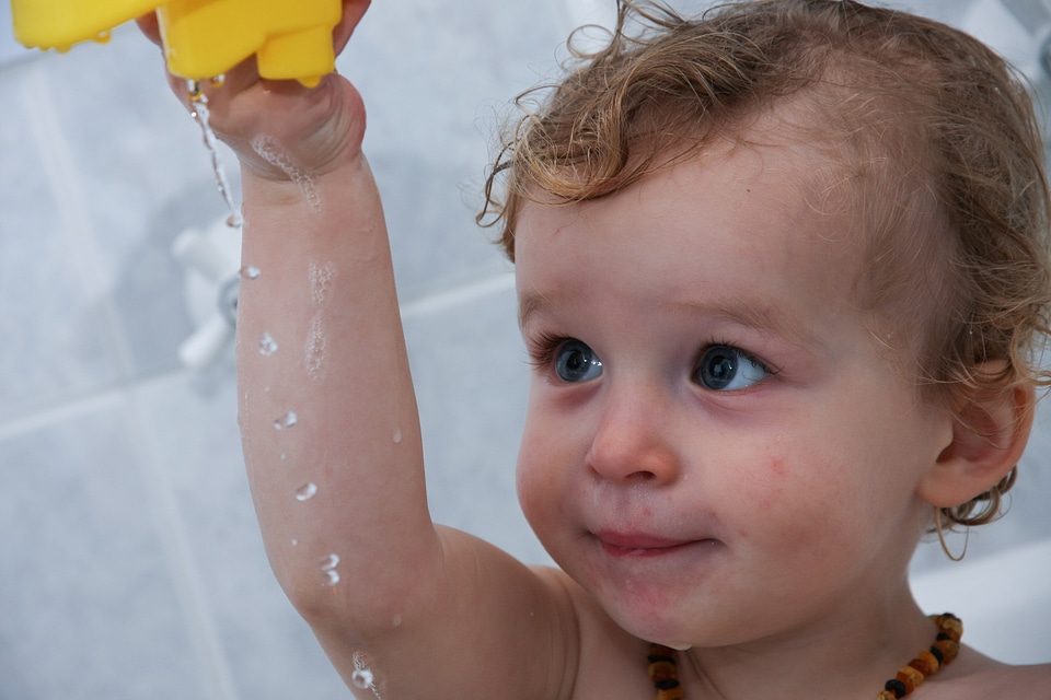 Bath water falling water photo