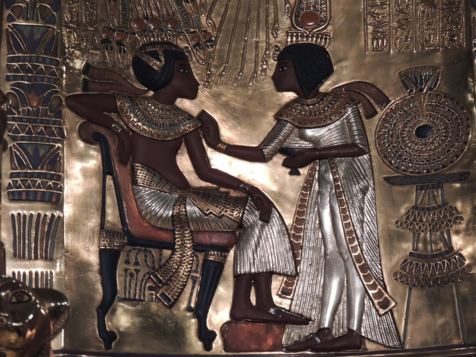 Gold egyptians drawing