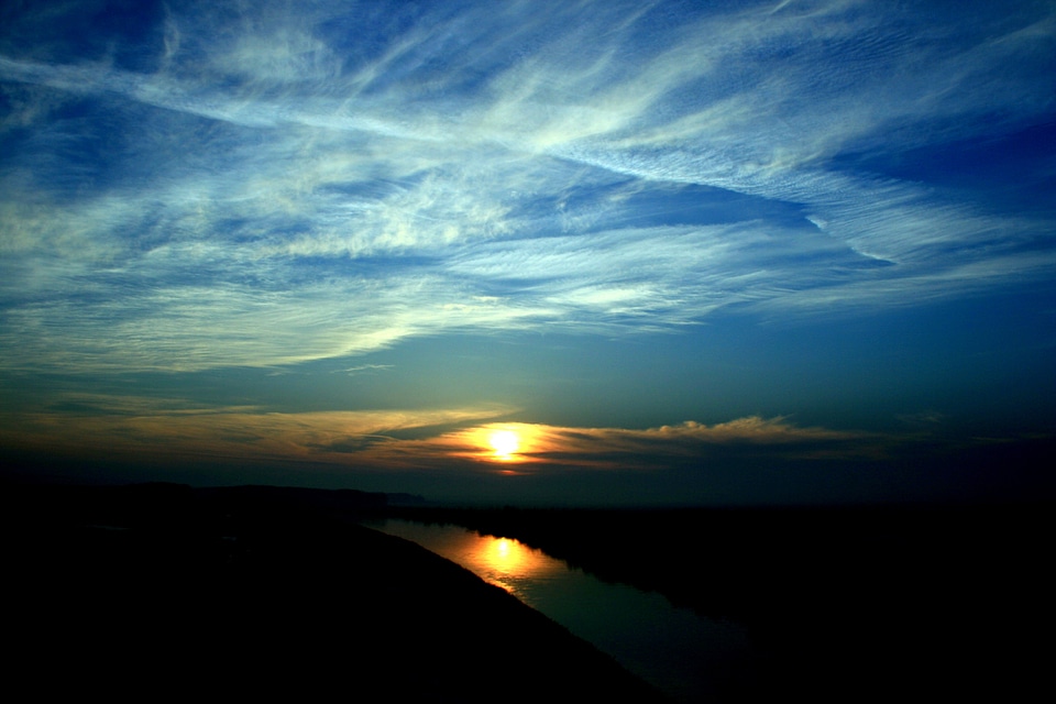 Cloud reflection in the evening