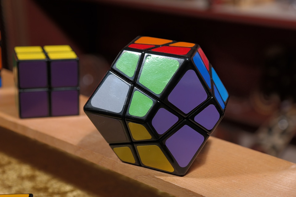 Tricky toys puzzle piece