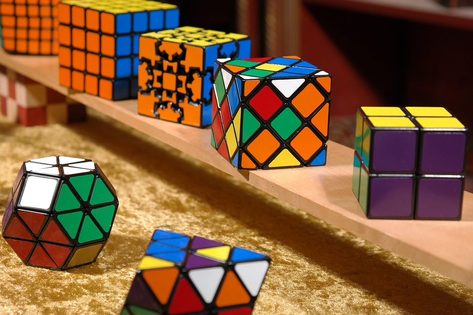 Tricky toys puzzle piece