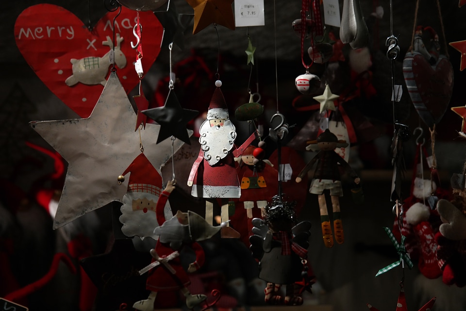Figures christmas figurines christmas market
