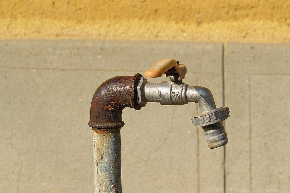 Oxidized gland pipes
