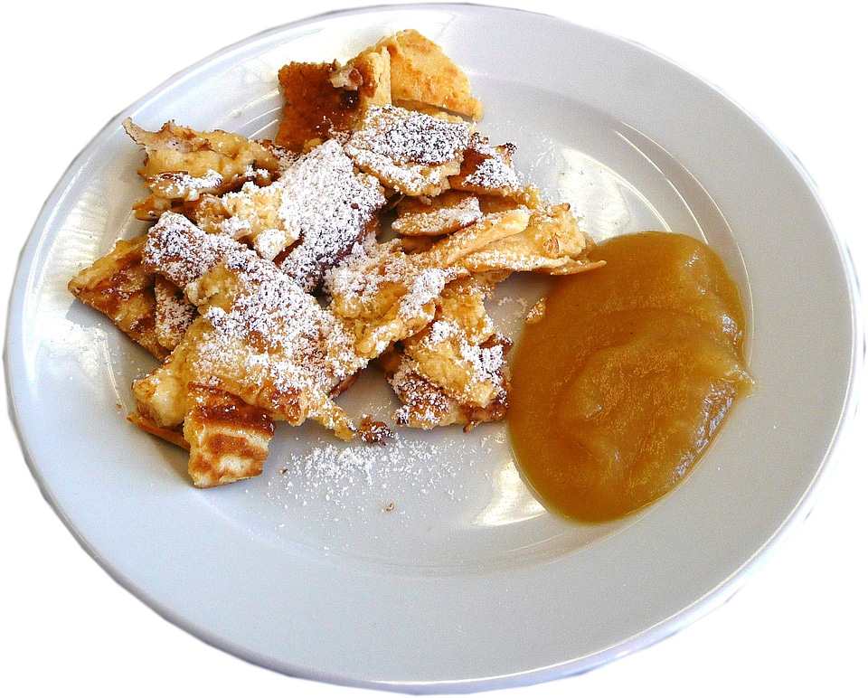 Kaiserschmarren applesauce baked