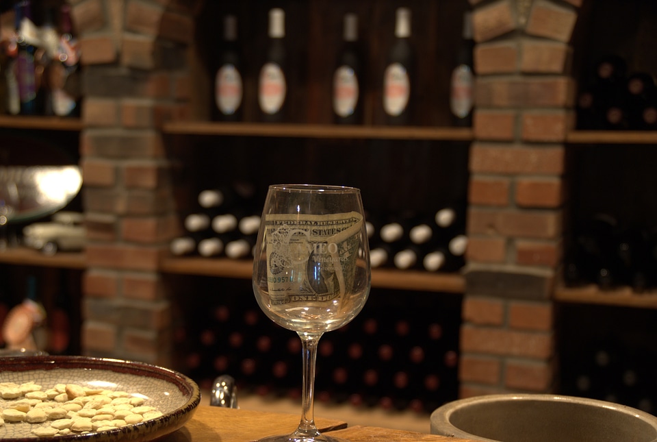 Beverage wineglass winery