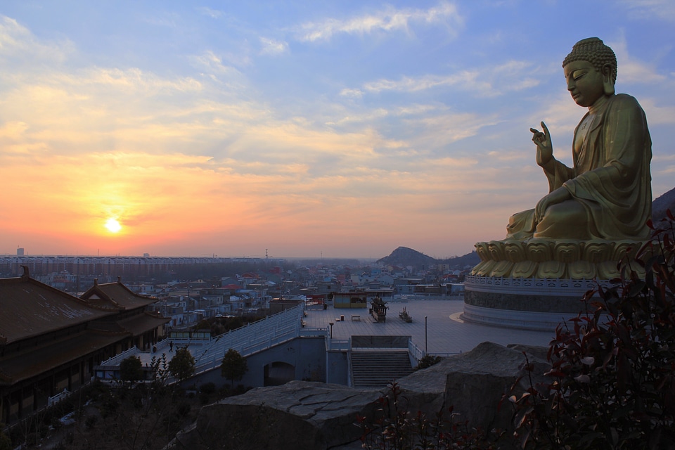 Twilight seated buddha the tathagata