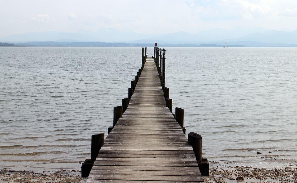 Lakeside pier horizon