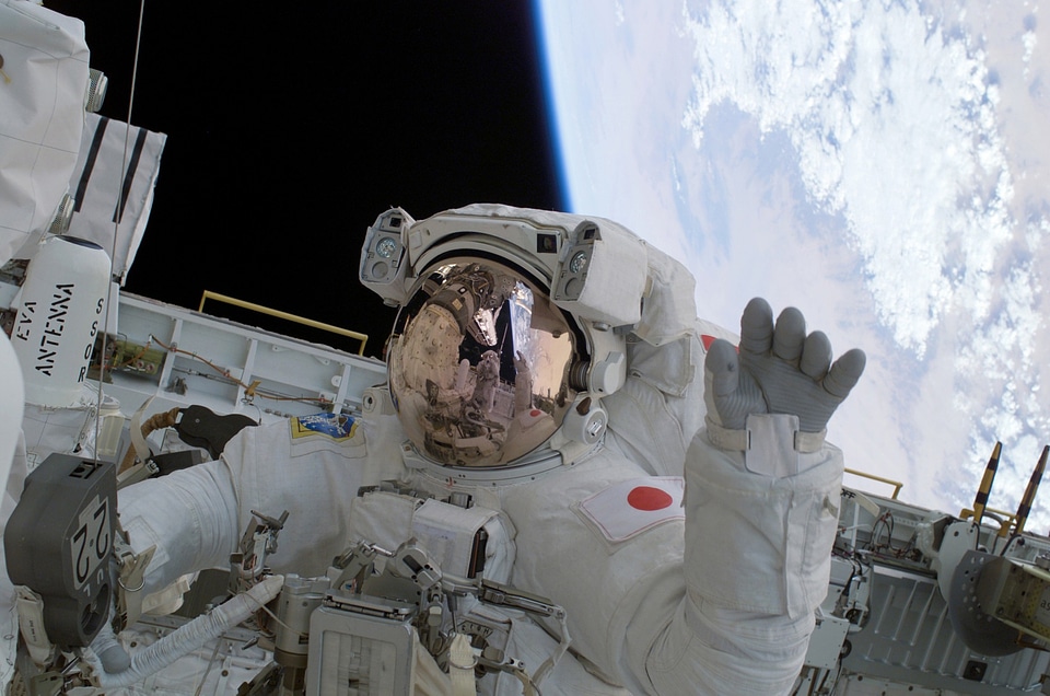 Space travel space reflection