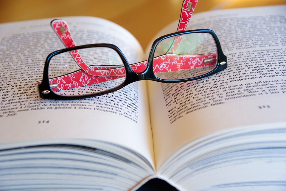 Reading sunglasses page