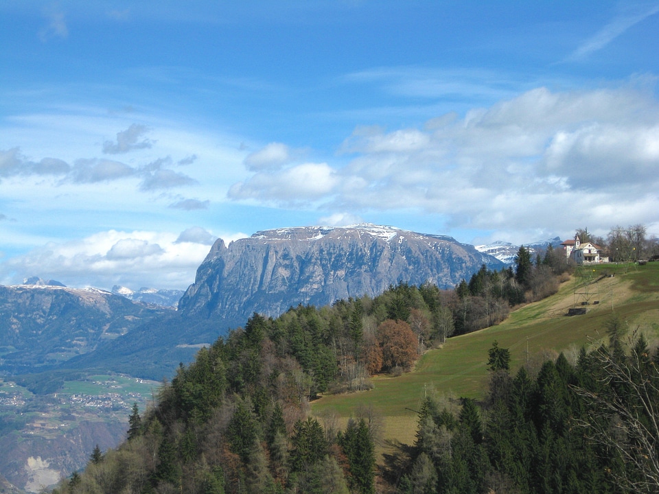 Clouds mountains valley photo