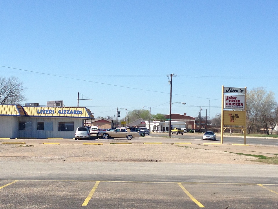 Parking lot food fast