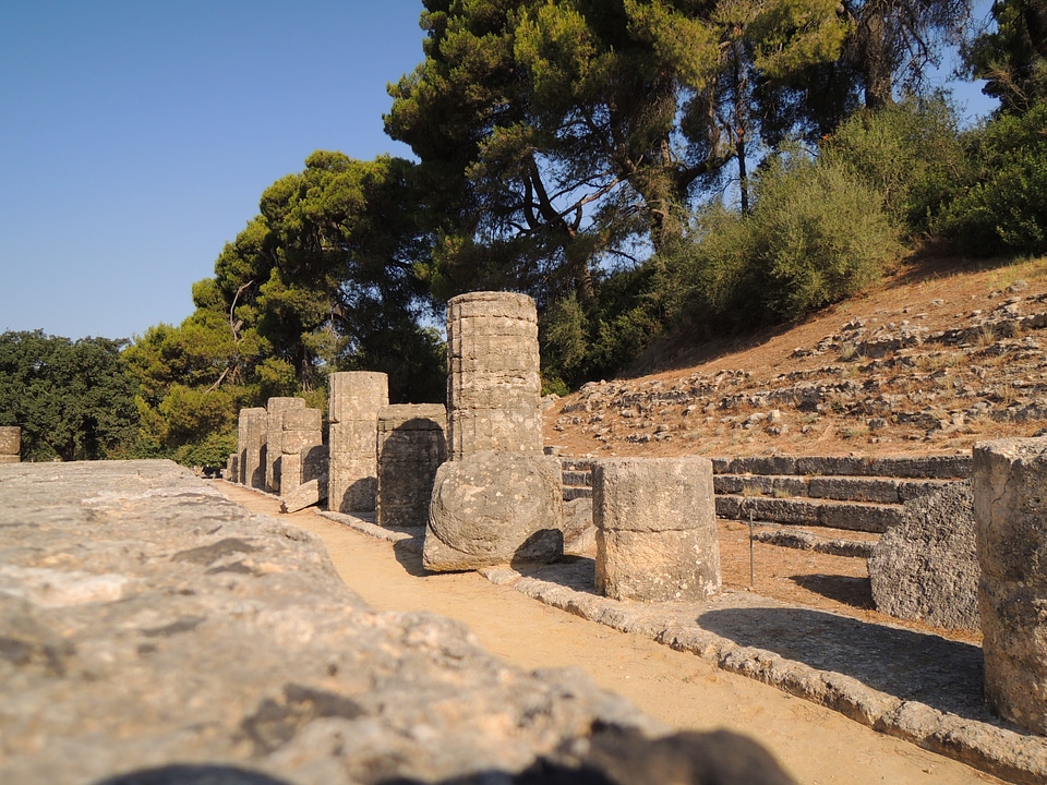 Olympic games tour monument