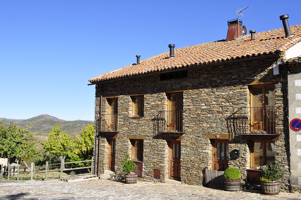 Stone wall architecture people
