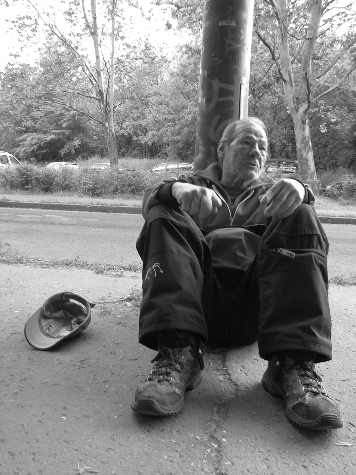 Kéreget beggar begging for