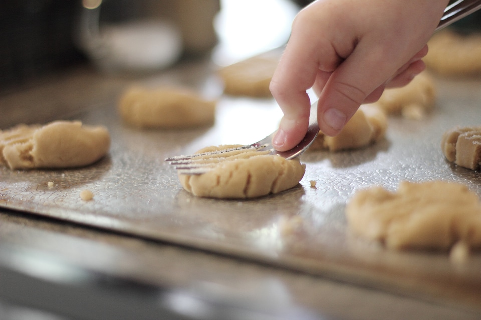 Bakery cook dessert