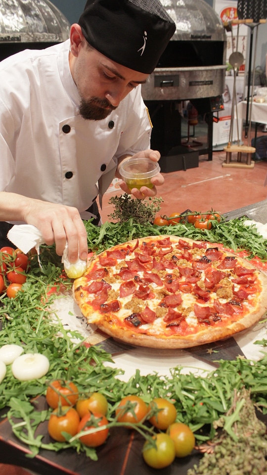 Uniform food pizzeria