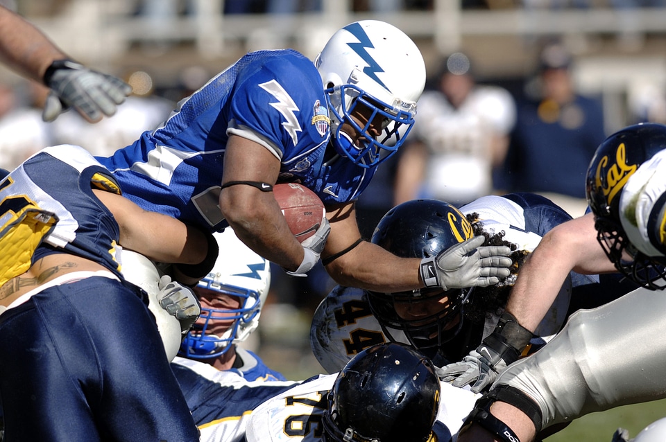 Fight american runner running back photo