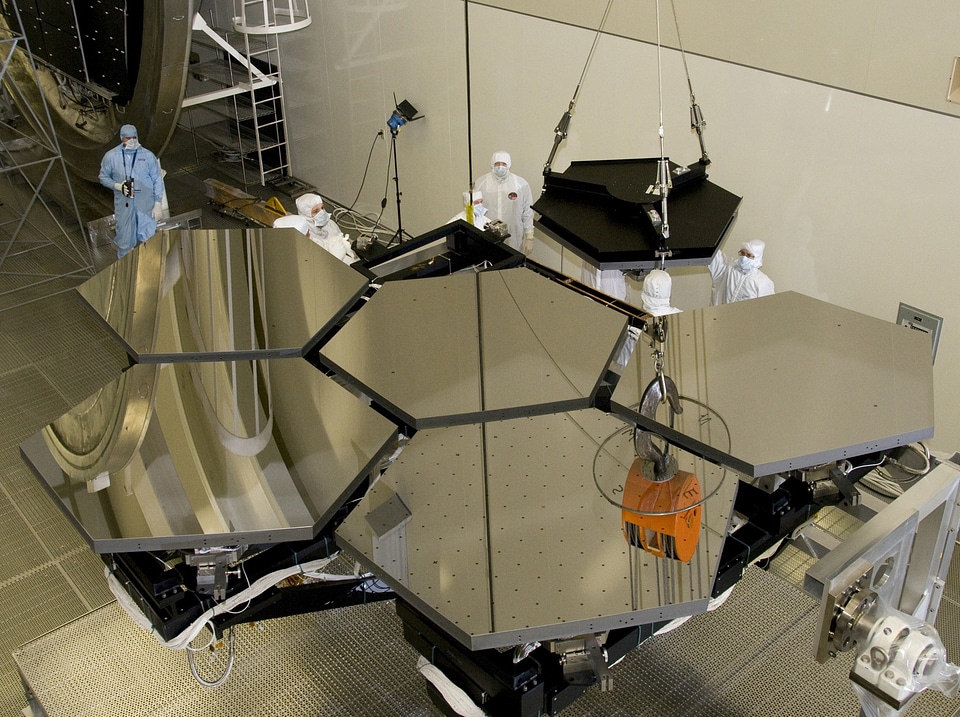 Scientists inspection space
