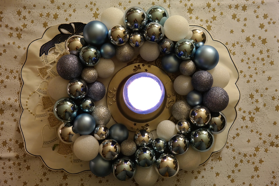 Flame christmas arrangement