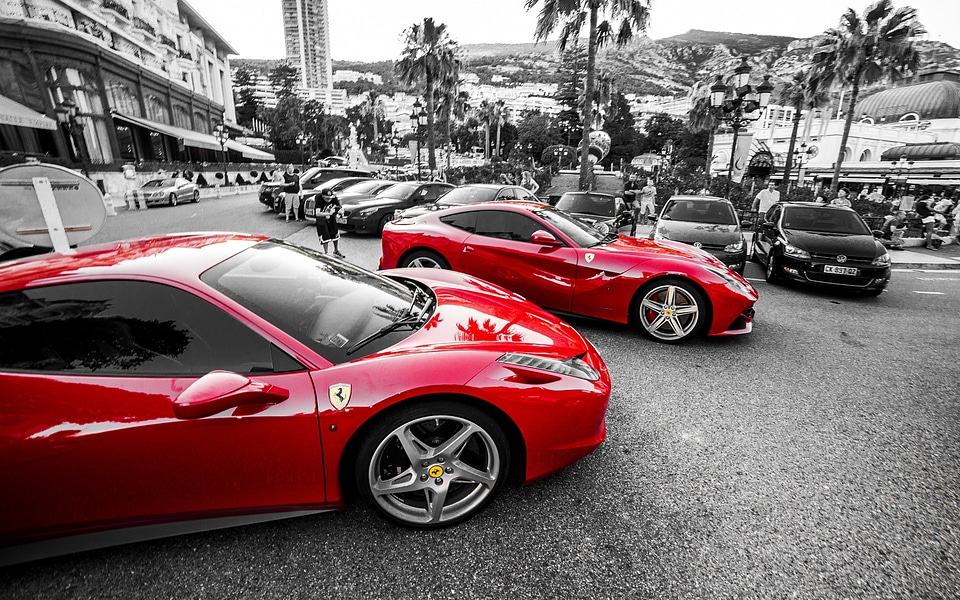 Auto sports cars red
