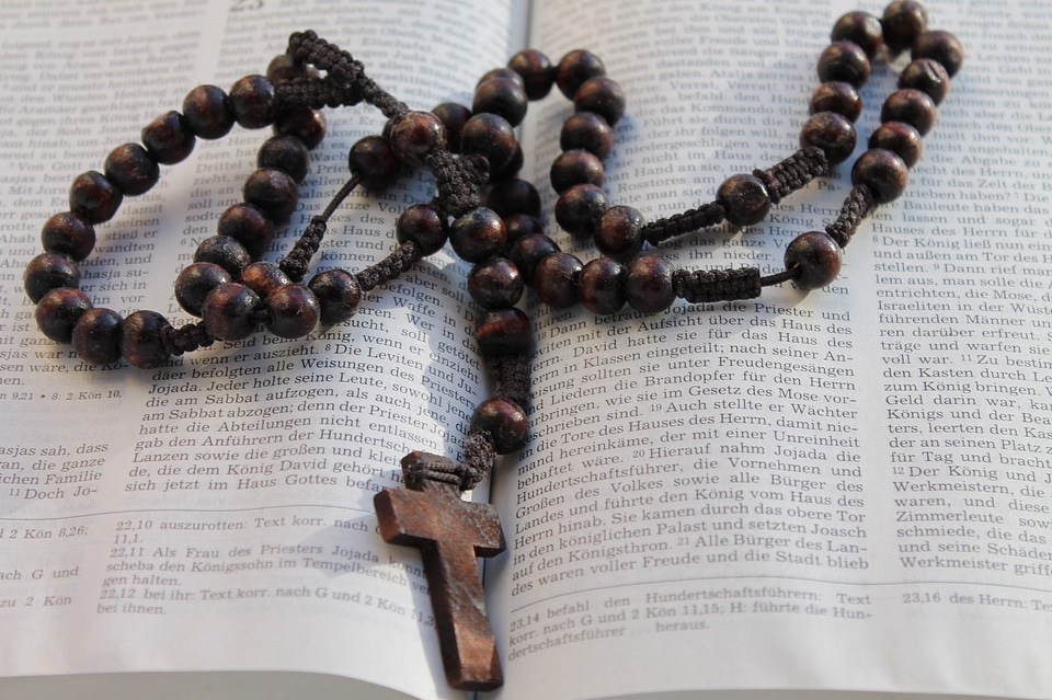 Rosary christianity the holy book