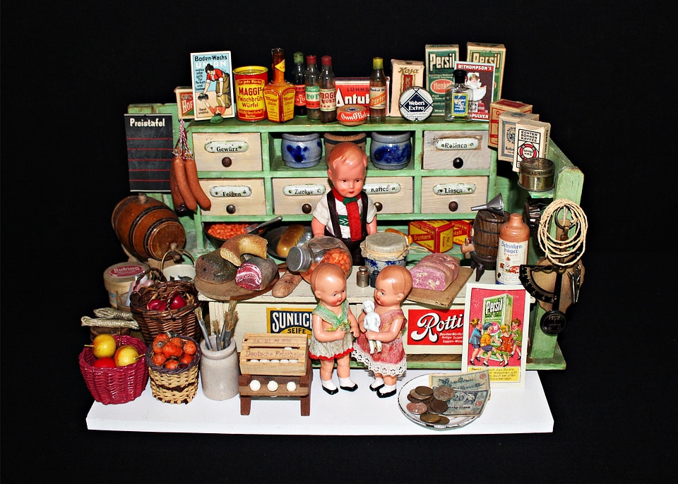 1940s play dolls
