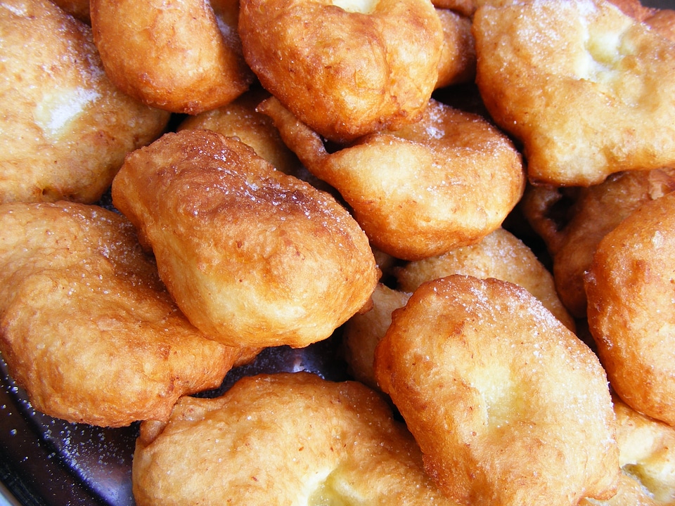 Dessert snack sugar