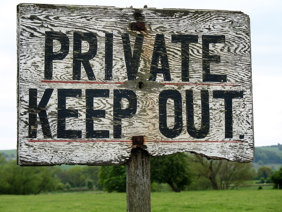 Keep out legal notice