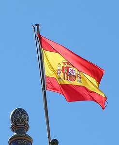 The mast banner wind