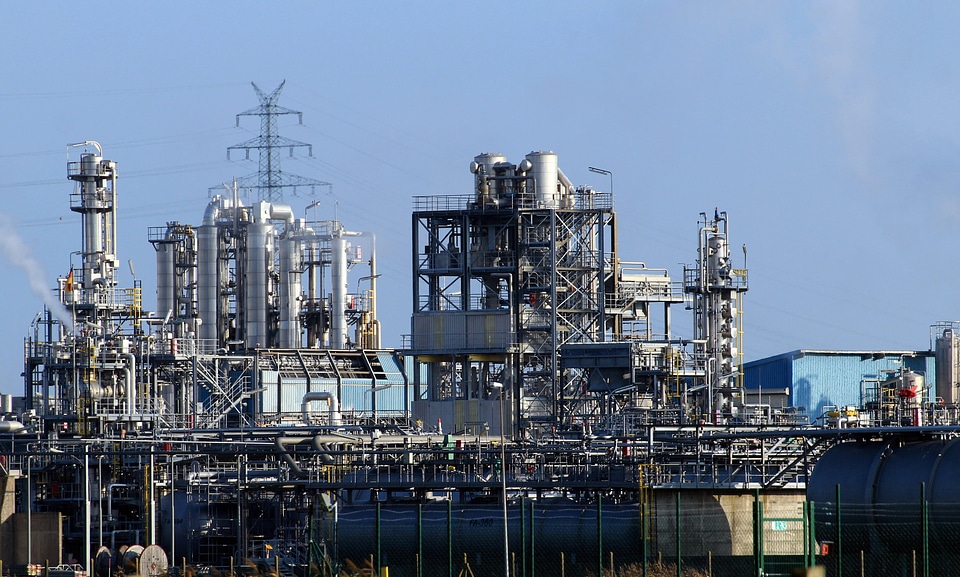 Refinery pollution pipes
