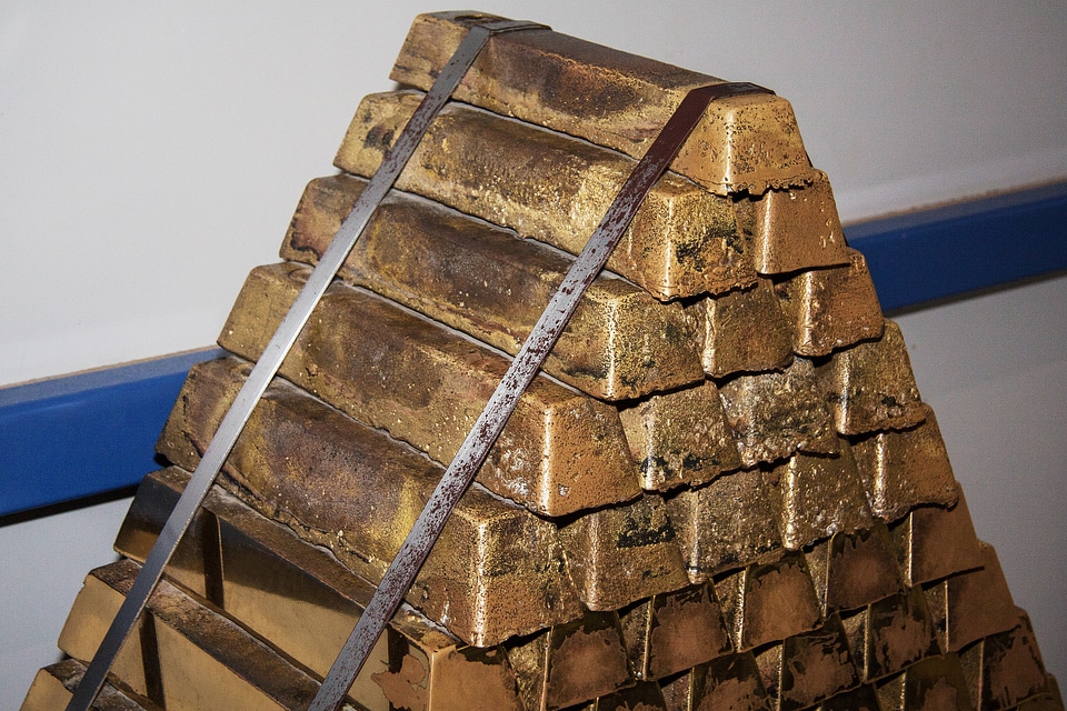 Shiny special cast brass pyramid