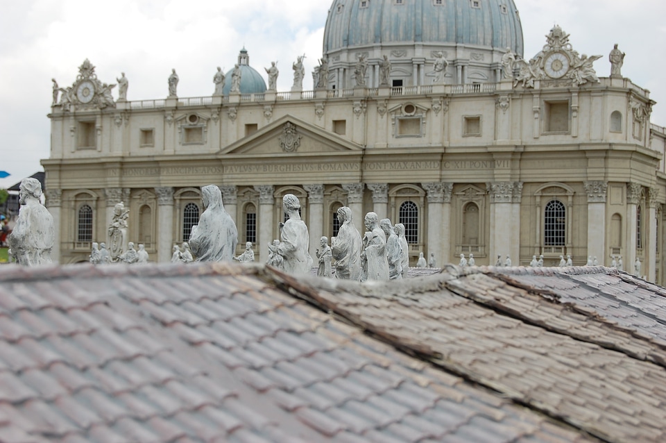 Pope architecture monument