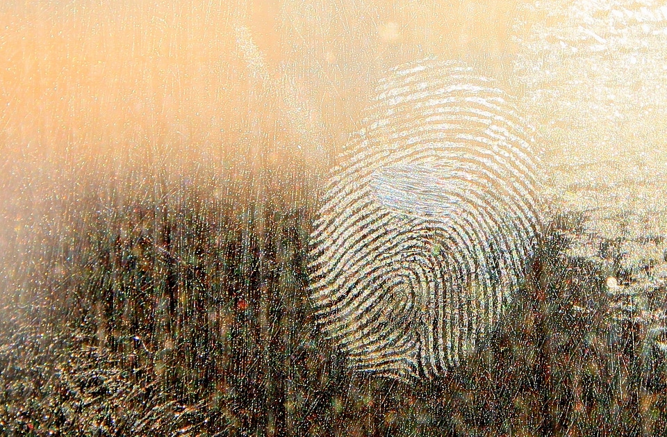 Forensics glass grease