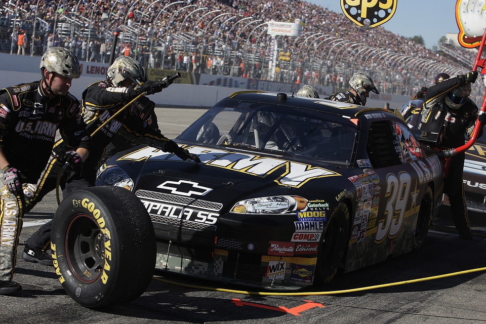 Gasoline auto racing car