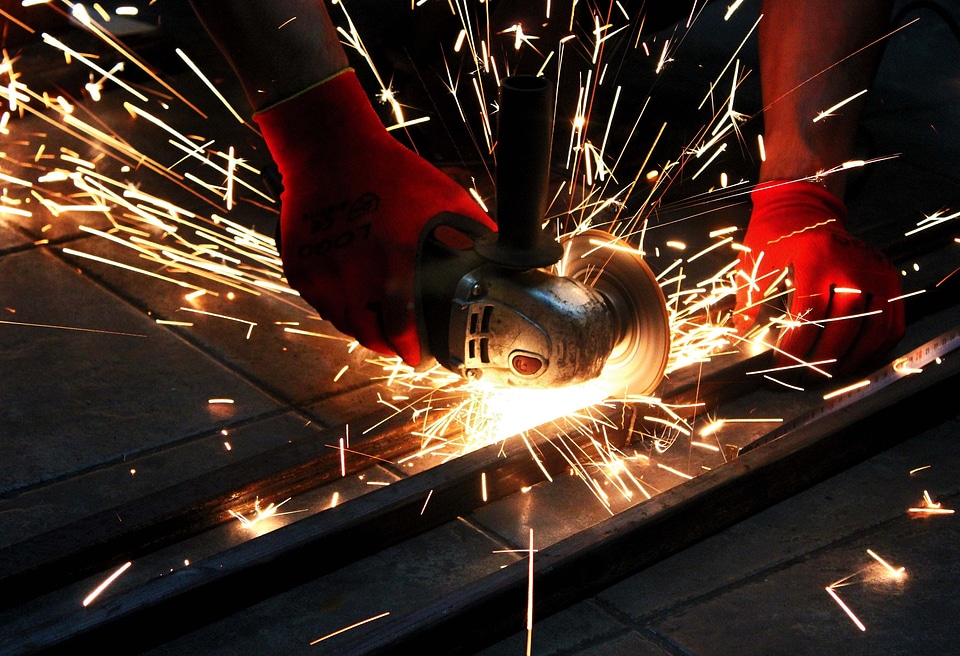 Red workshop iron neck eğişi