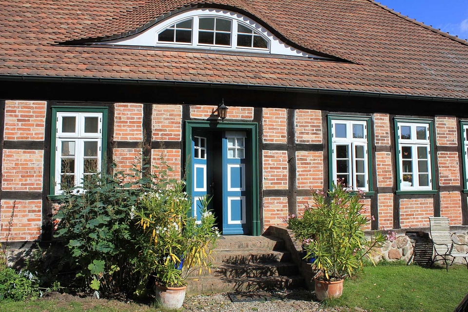 Villa house building
