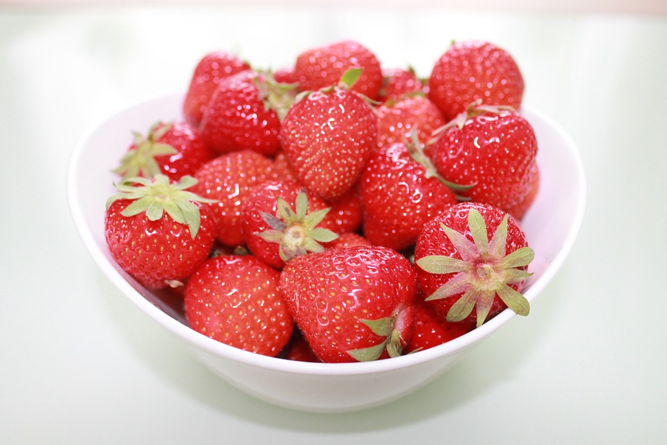 Red fruit bowl vitamins